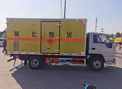 保靖爆破器材运输车